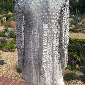 John Bates Iridescent Gray Intricate Lace-Pattern Long Sleeve Top open Front S